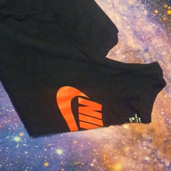 Nike tank top - Picture 3 of 3